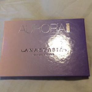 Anastasia BH Aurora Highlighter Palette